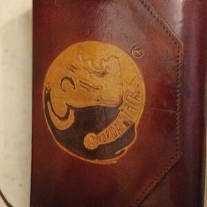 GARNET AND GOLD #FSU #vi Tage #leather #crossbody with #original design